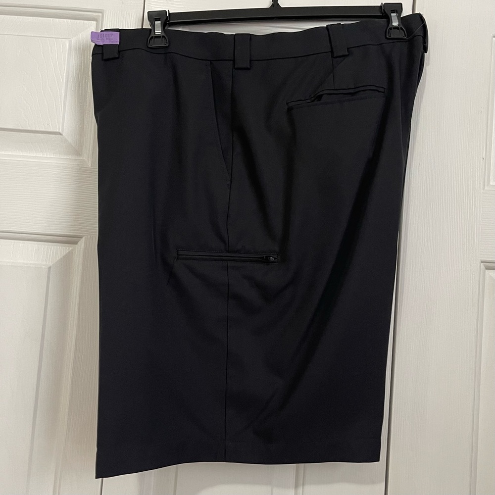 Pro Tour Men’s Flat Front Shorts 42 W Inseam 10” Black Barely Worn